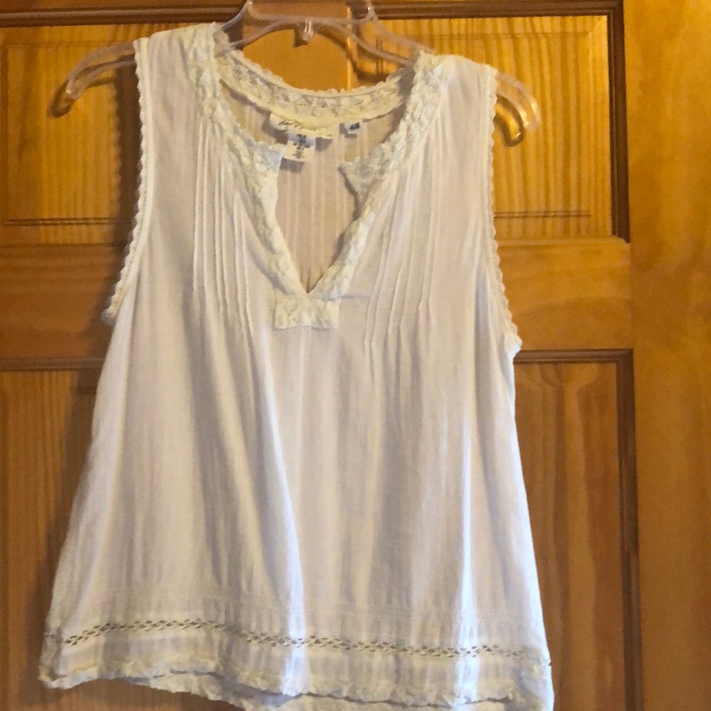 Tank with lace accents